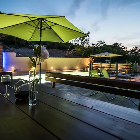 Bura Semesterbostad Vrbnik (Primorje-Gorski Kotar)