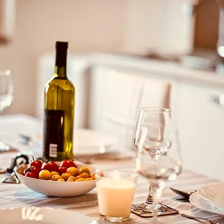 Bura Semesterbostad Vrbnik (Primorje-Gorski Kotar)