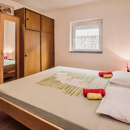 Bura Vrbnik (Primorje-Gorski Kotar)