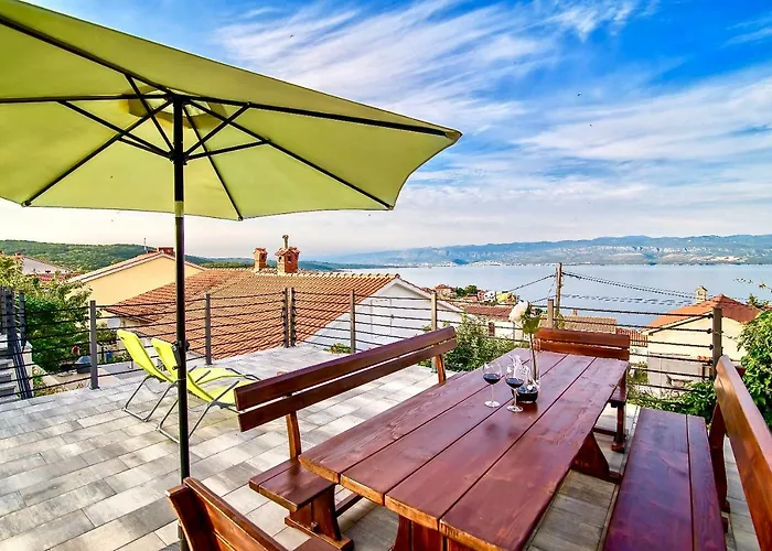 Bura Holiday home Vrbnik (Primorje-Gorski Kotar)